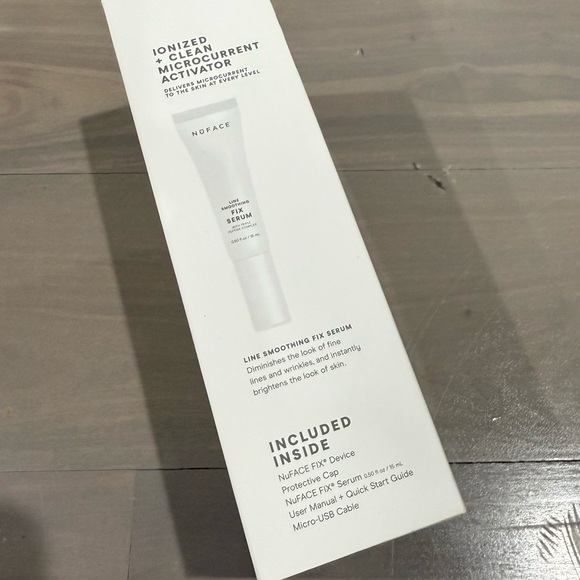 NWT! NuFACE FIX Line Smoothing Device - Picture 4 of 12